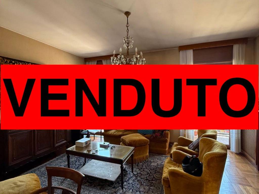 appartamento in vendita a Milano in zona Il Portello