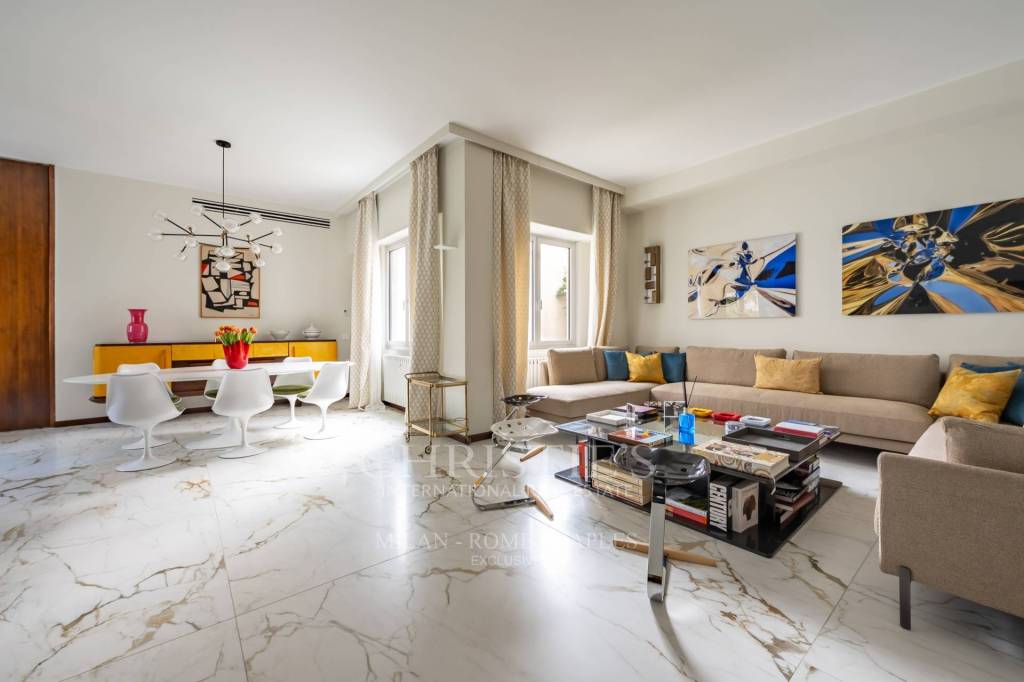 appartamento in vendita a Milano in zona Guastalla