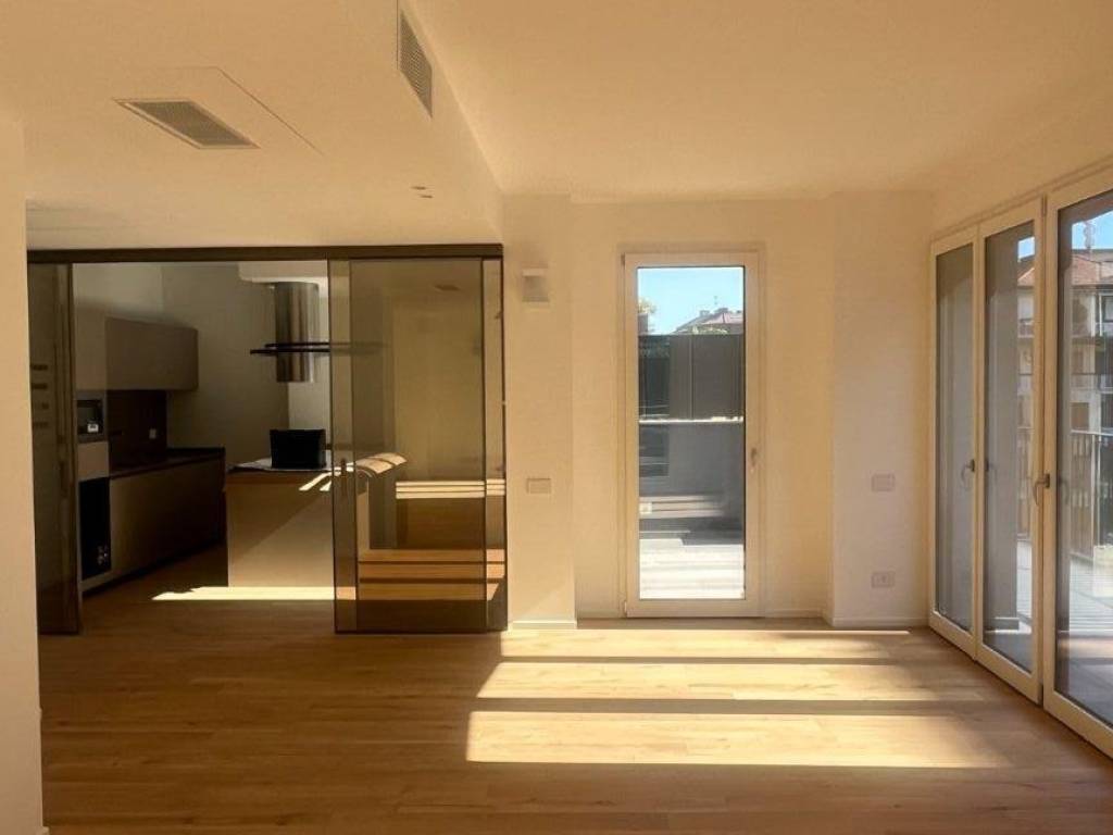 appartamento in vendita a Milano in zona Solari