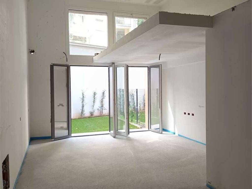 appartamento in vendita a Milano in zona Città Studi