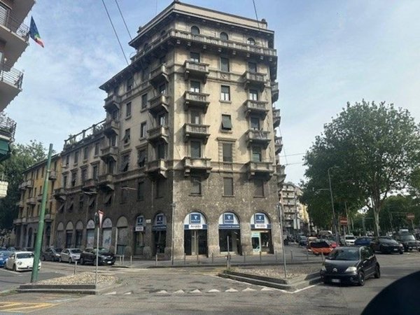 appartamento in vendita a Milano in zona XXII Marzo
