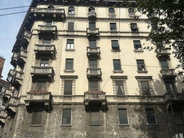 appartamento in vendita a Milano in zona XXII Marzo