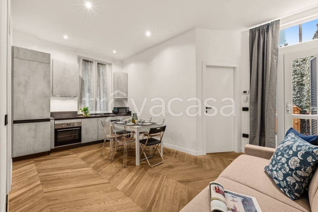 appartamento in vendita a Milano in zona Centro Direzionale