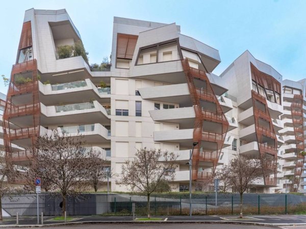appartamento in vendita a Milano in zona Il Portello
