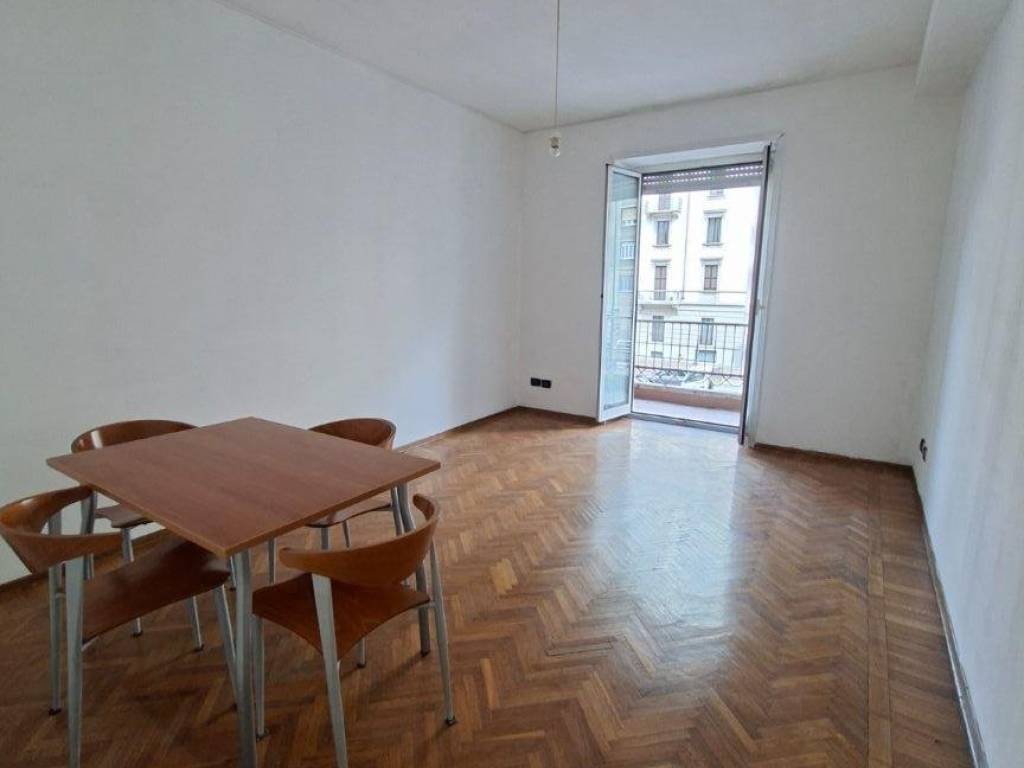 appartamento in vendita a Milano in zona Centro Direzionale