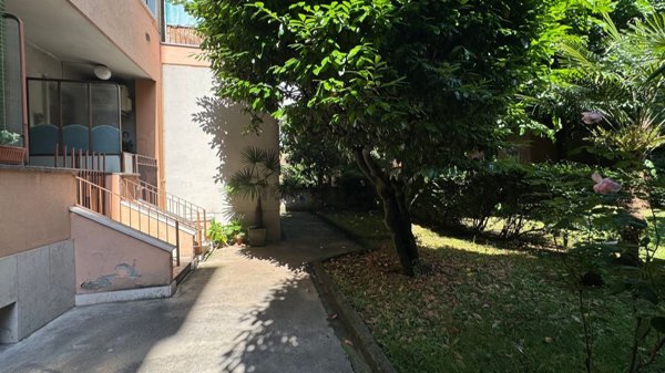 appartamento in vendita a Milano in zona Gorla