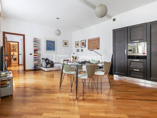 appartamento in vendita a Milano in zona Solari
