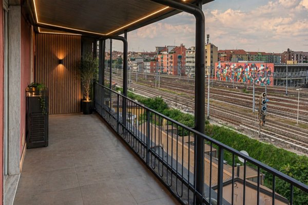 appartamento in vendita a Milano in zona Lambrate