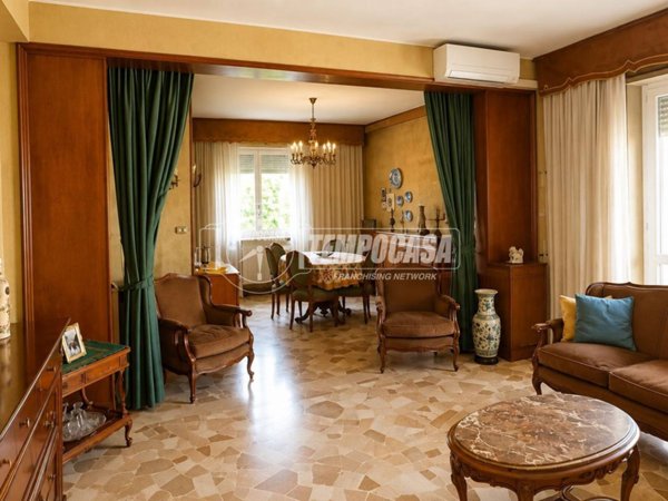 appartamento in vendita a Milano in zona Comasina