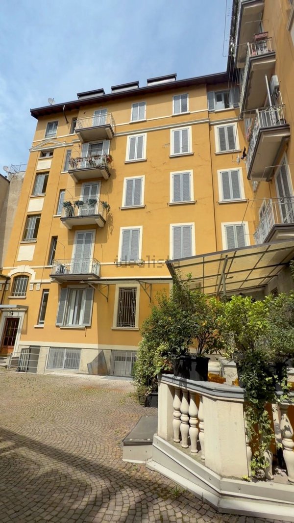 appartamento in vendita a Milano in zona Il Portello