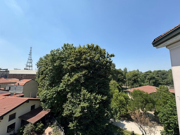 appartamento in vendita a Milano in zona Loreto