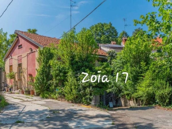 casa indipendente in vendita a Milano in zona Baggio