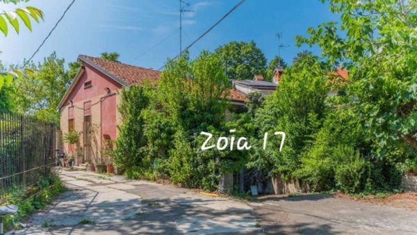 casa indipendente in vendita a Milano in zona Quarto Cagnino