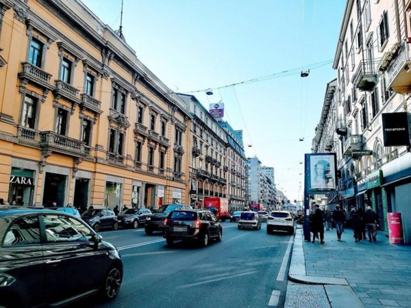 appartamento in vendita a Milano in zona Centro Direzionale