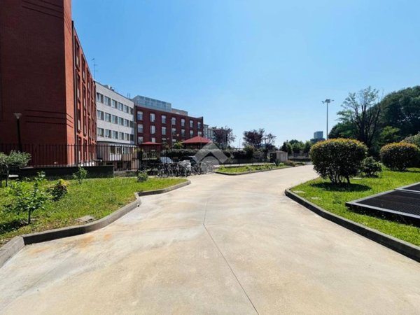 appartamento in vendita a Milano in zona Barona