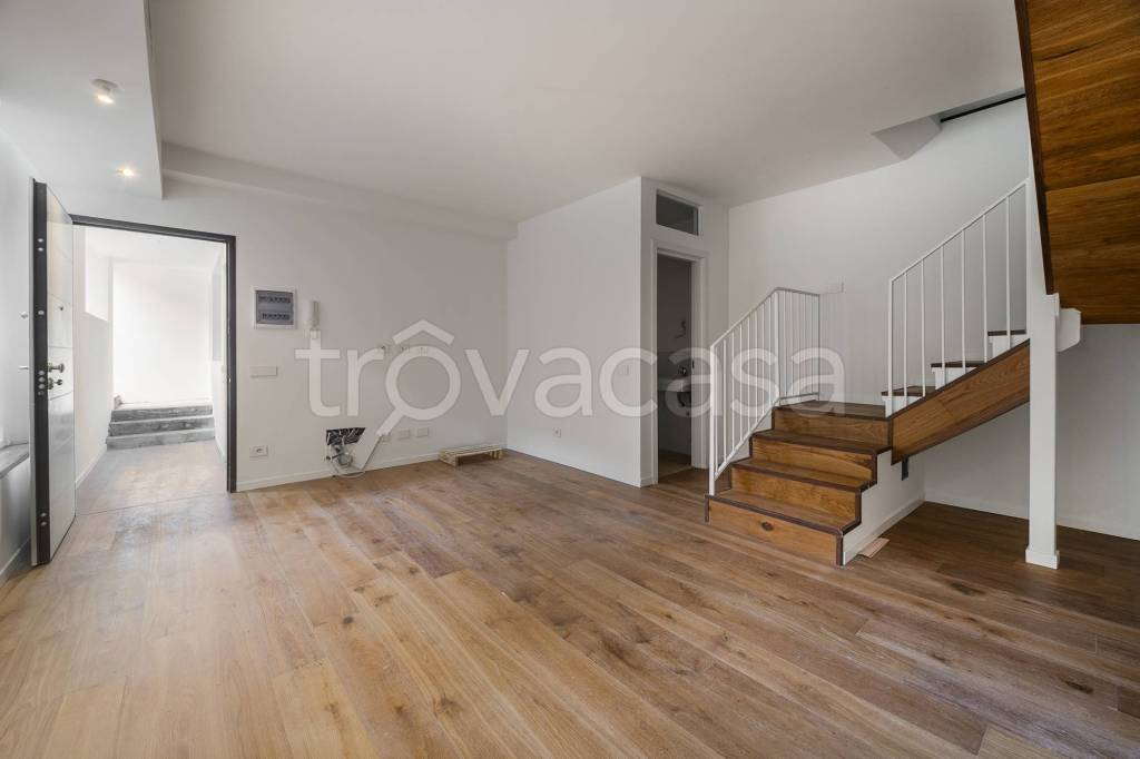 appartamento in vendita a Milano in zona Ghisolfa