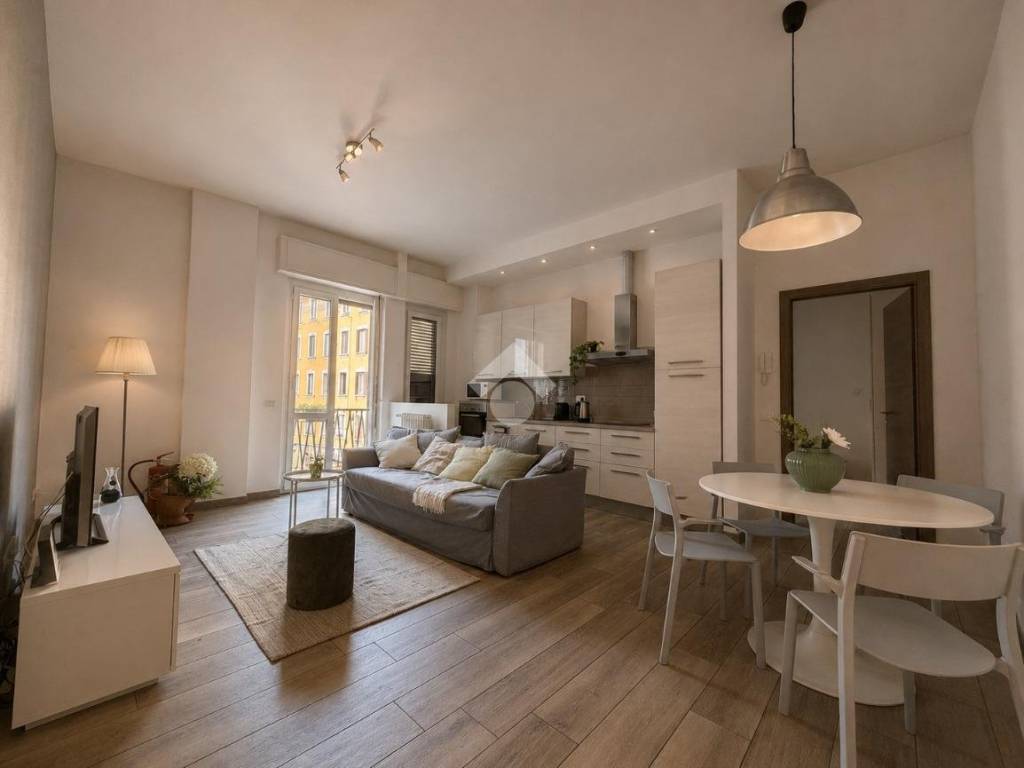 appartamento in vendita a Milano in zona Guastalla