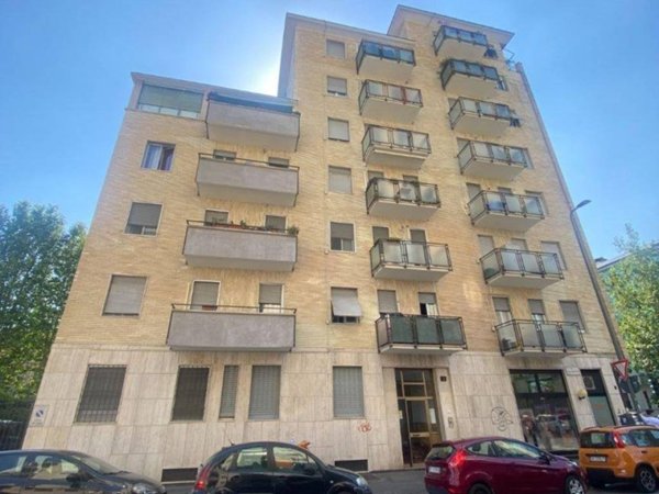 appartamento in vendita a Milano in zona Barona