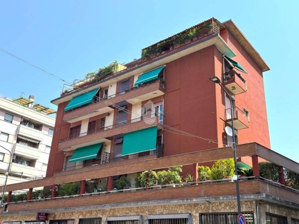appartamento in vendita a Milano in zona Bovisa