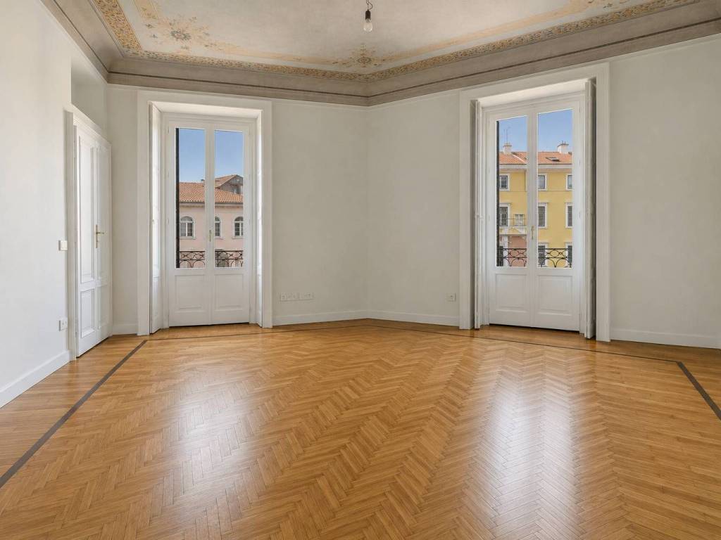 appartamento in vendita a Milano in zona Sempione