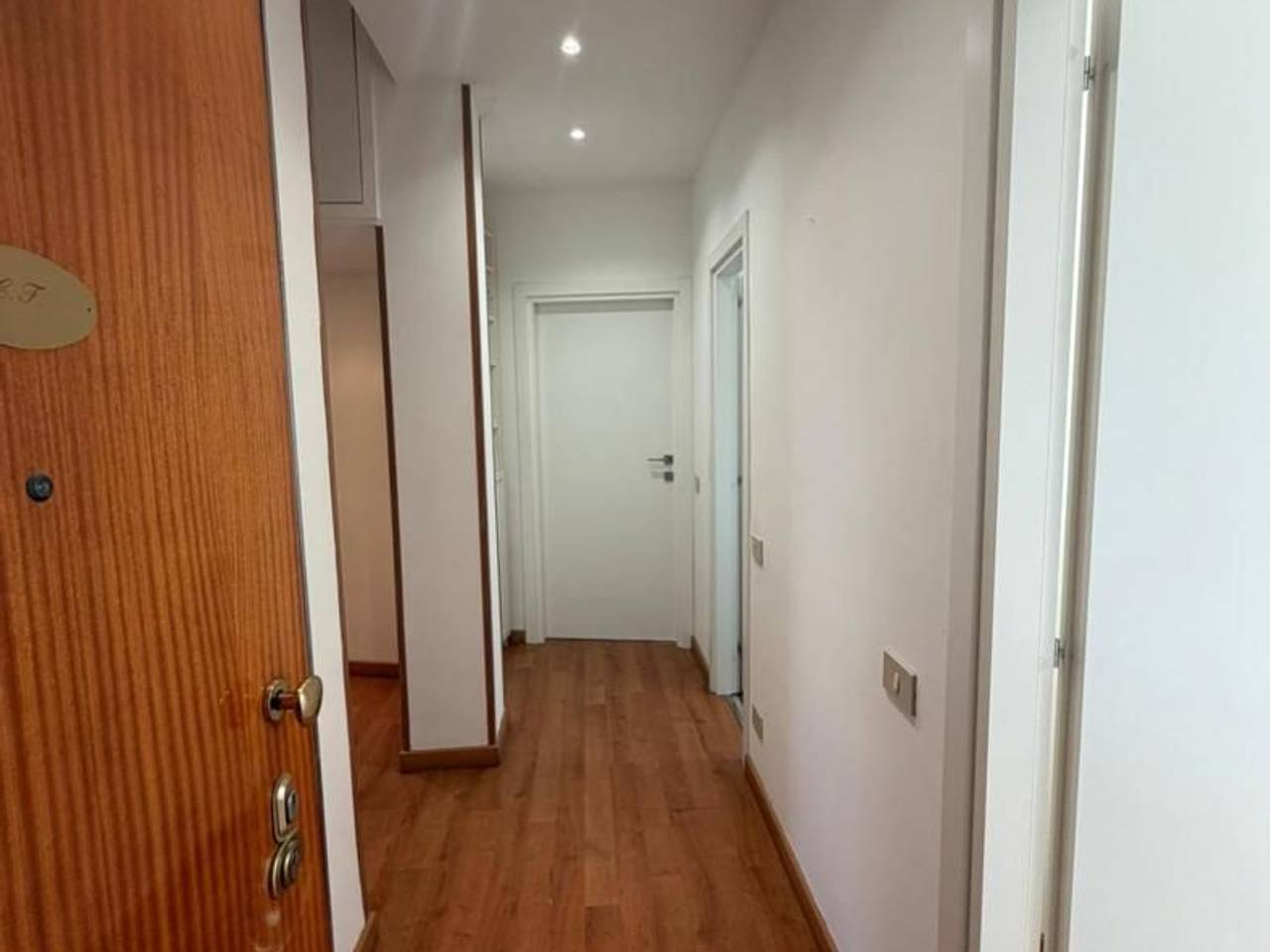 appartamento in vendita a Milano in zona Cagnola
