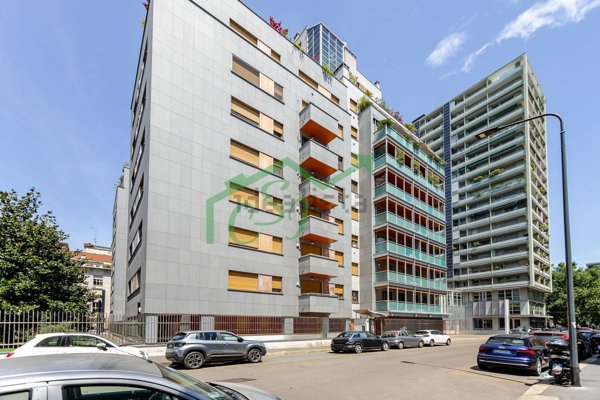 appartamento in vendita a Milano in zona Il Portello