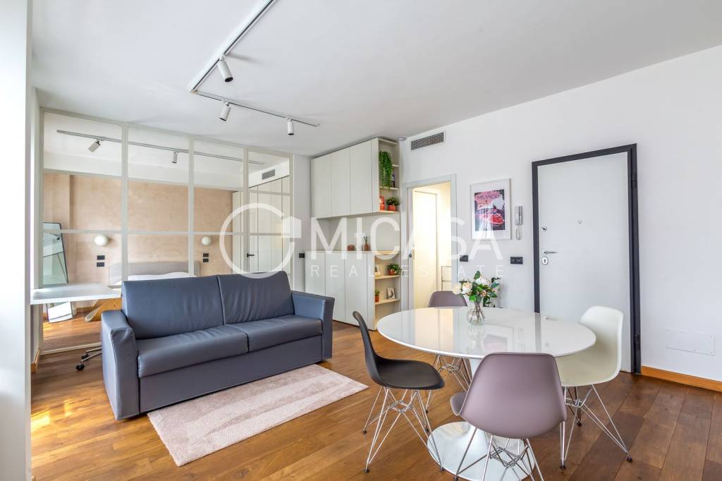 appartamento in vendita a Milano in zona Isola