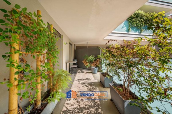 appartamento in vendita a Milano in zona Bullona