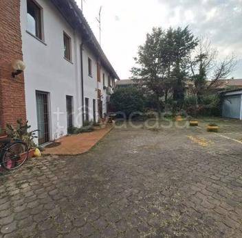 casa indipendente in vendita a Milano in zona Baggio