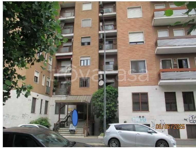 appartamento in vendita a Milano in zona Dergano