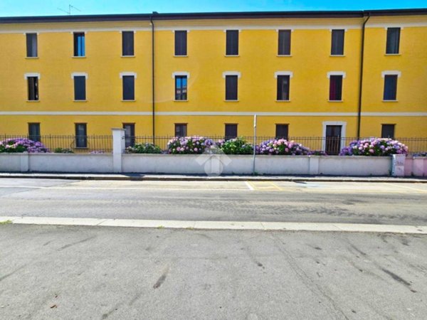 appartamento in vendita a Milano in zona Niguarda