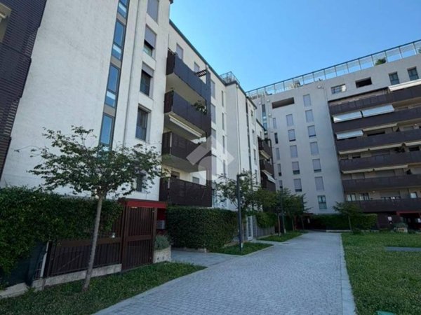 appartamento in vendita a Milano in zona Ponte Lambro