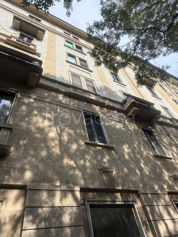 appartamento in vendita a Milano in zona Casoretto