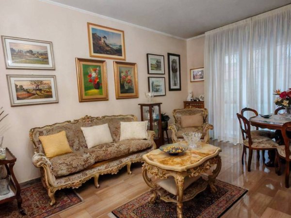 appartamento in vendita a Milano in zona Dergano
