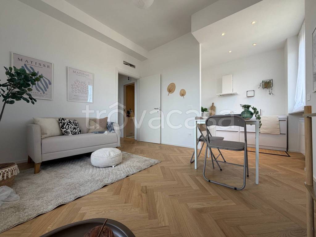 appartamento in vendita a Milano in zona Isola