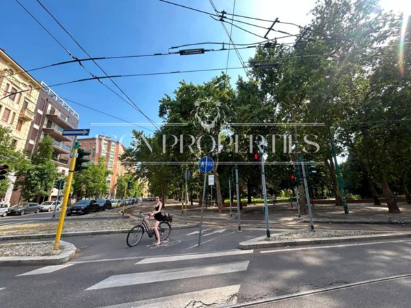 negozio in vendita a Milano in zona Porta Vittoria