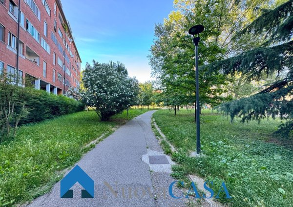 appartamento in vendita a Milano in zona Barona