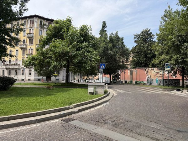 appartamento in vendita a Milano in zona Porta Vigentina