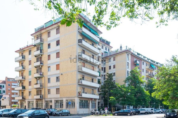 appartamento in vendita a Milano in zona Cagnola