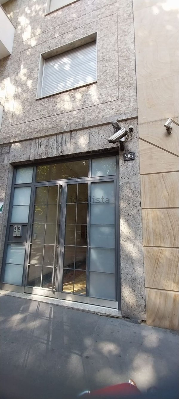 appartamento in vendita a Milano in zona Sempione