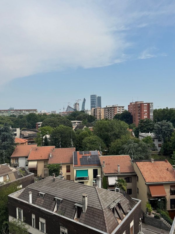 appartamento in vendita a Milano in zona QT8