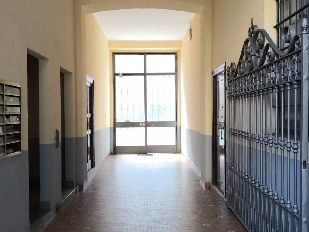 appartamento in vendita a Milano in zona Porta Garibaldi