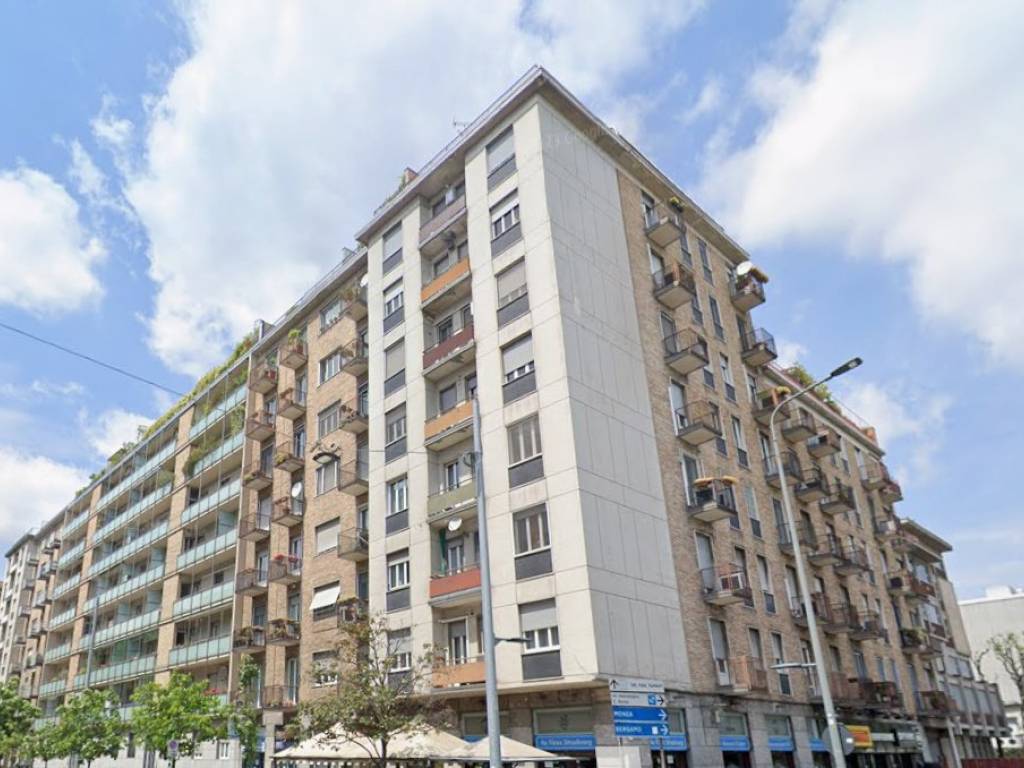 appartamento in vendita a Milano in zona Città Studi