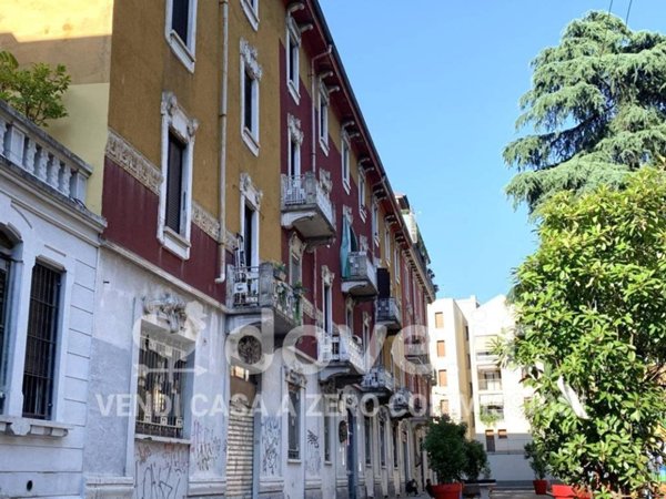 appartamento in vendita a Milano in zona Isola