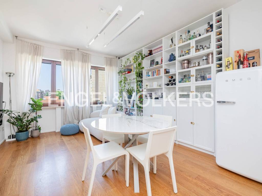 appartamento in vendita a Milano in zona Il Portello