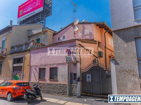 appartamento in vendita a Milano in zona Bovisa