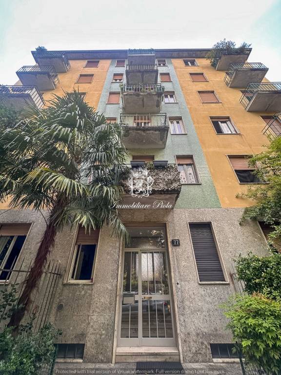 negozio in vendita a Milano in zona San Siro