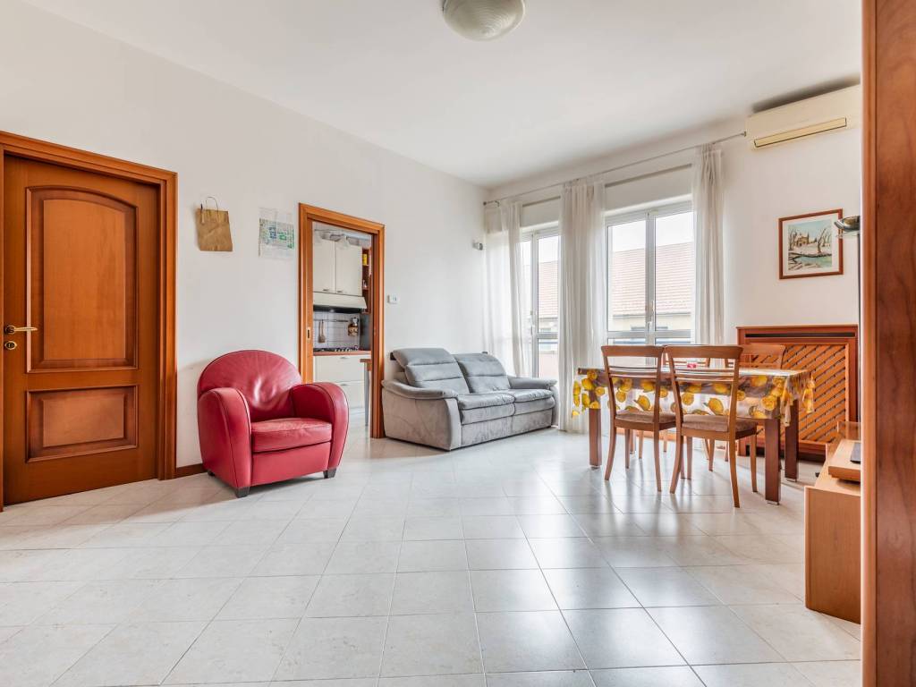 appartamento in vendita a Milano in zona Gorla