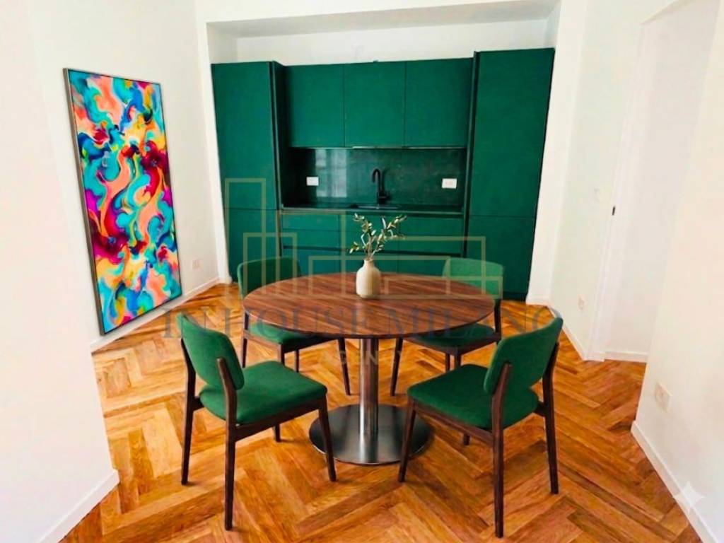 appartamento in vendita a Milano in zona Vigentino