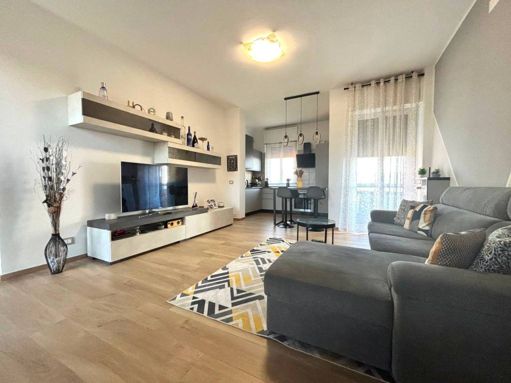 appartamento in vendita a Milano in zona Isola